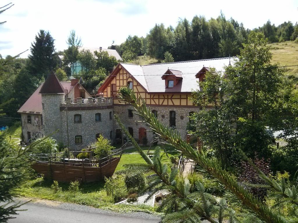 Zbojna Debra Bed & Breakfast Golejow Bagian luar foto