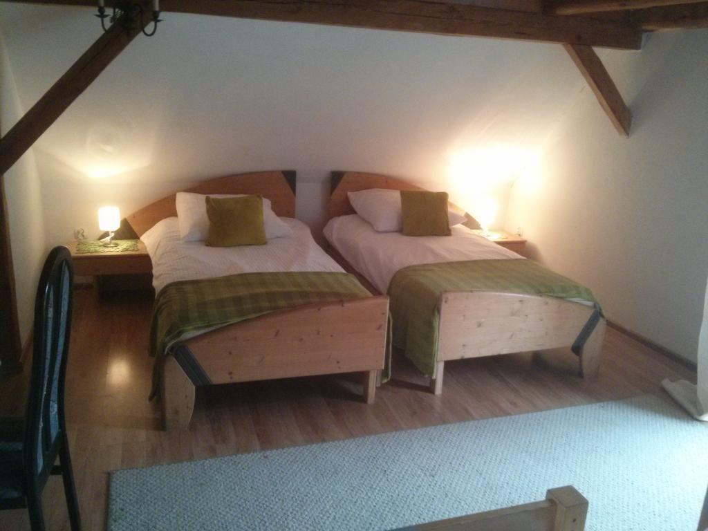 Zbojna Debra Bed & Breakfast Golejow Ruang foto
