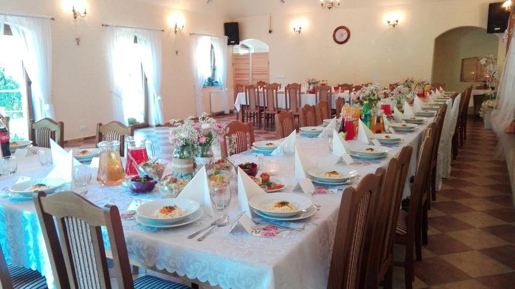 Zbojna Debra Bed & Breakfast Golejow Bagian luar foto