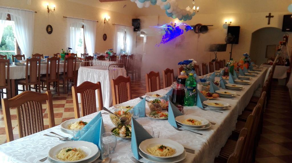 Zbojna Debra Bed & Breakfast Golejow Bagian luar foto